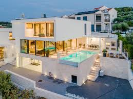 Luxury Villa